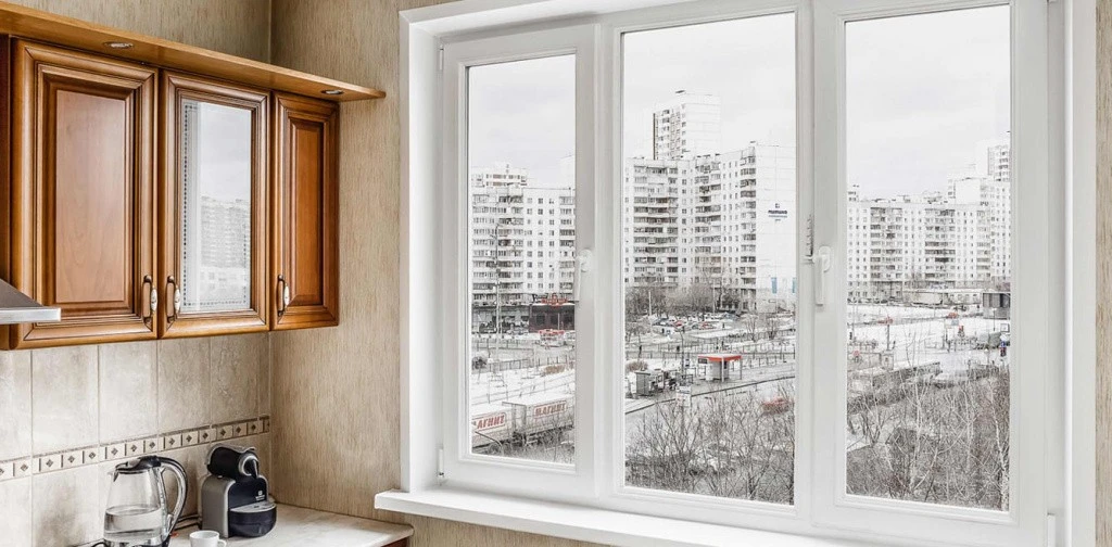 Пластиковое окно на кухню в квартиру: сколько стоит в Барнауле в ...